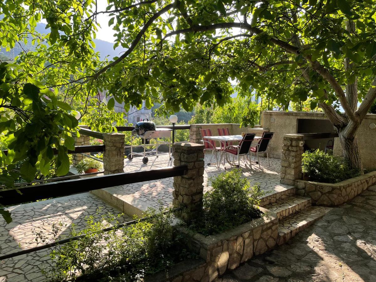 Apartments Smit Cres Bagian luar foto