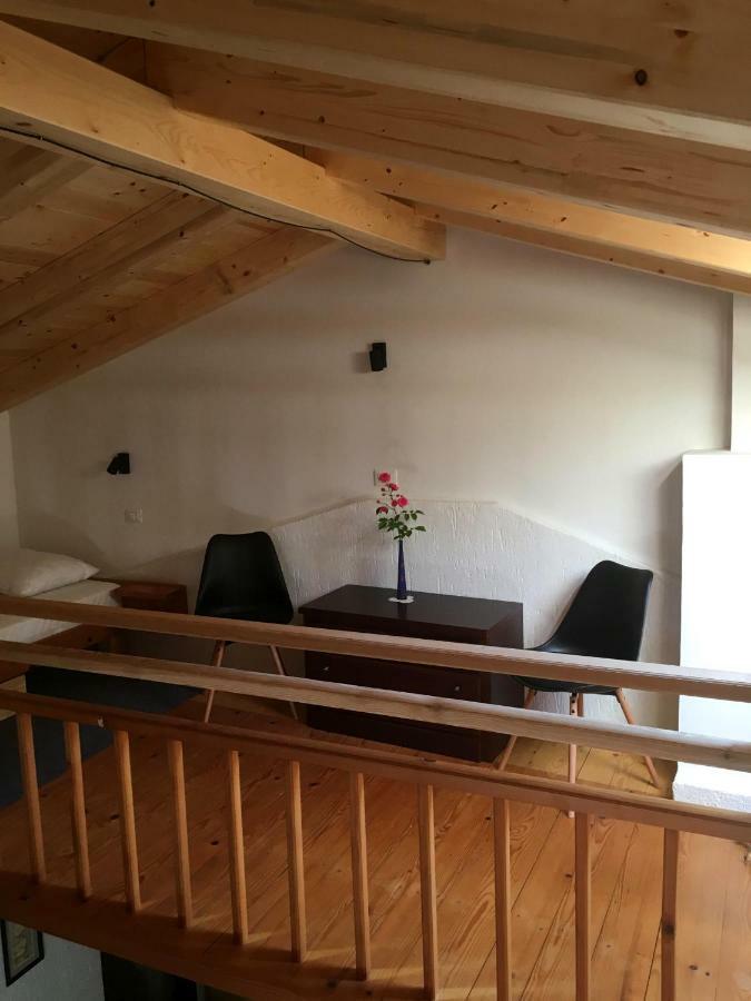 Apartments Smit Cres Bagian luar foto