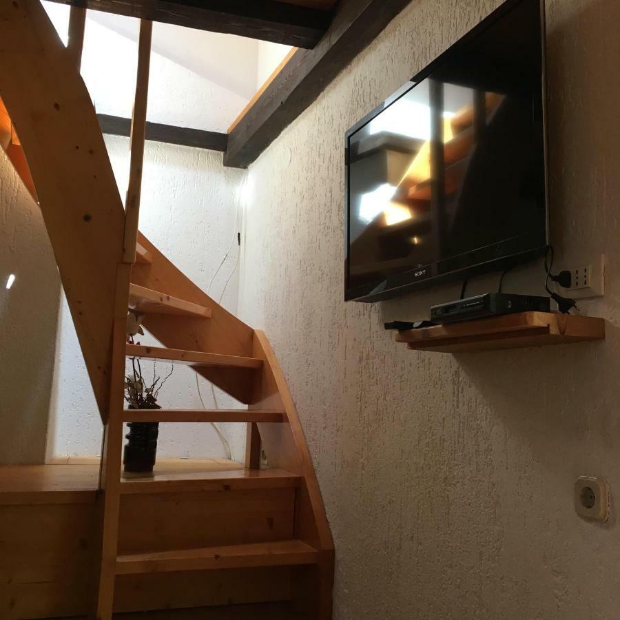 Apartments Smit Cres Bagian luar foto